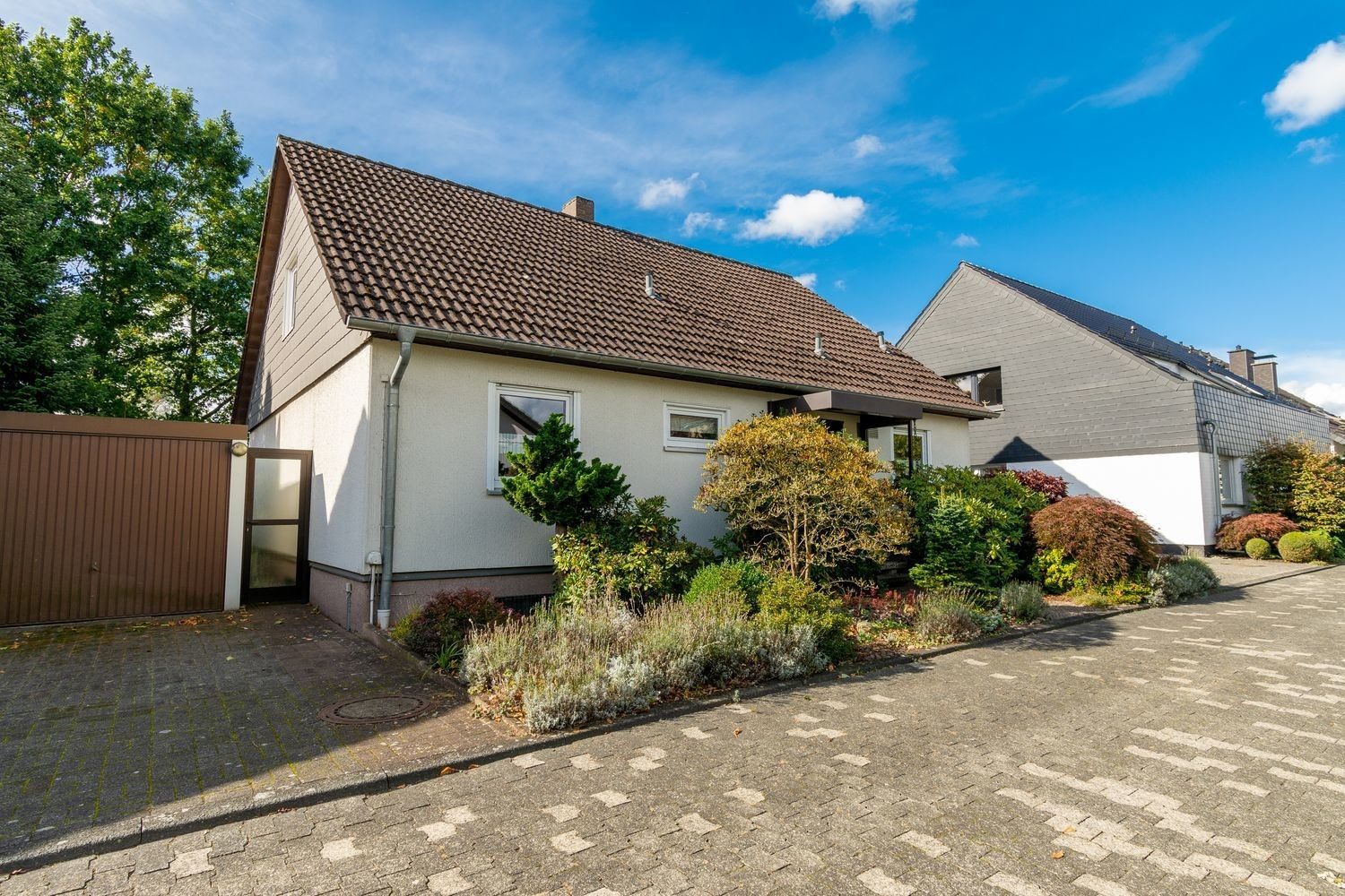 Hohe Kamp 9a 33175 Bad Lippspringe
